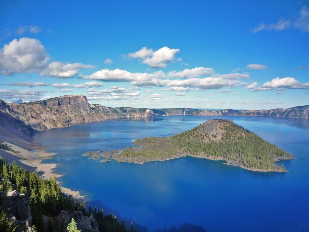 an island in the middle of a lake